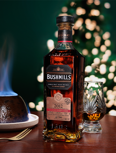 Bushmills The Christmas Causeway 2012 Vintage + Crystal Cut Glencairn Gift Pack